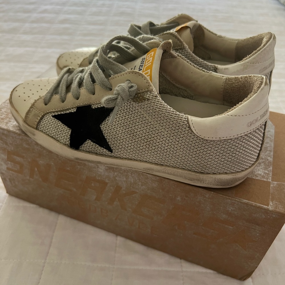 Golden Goose - Picture 3 of 4